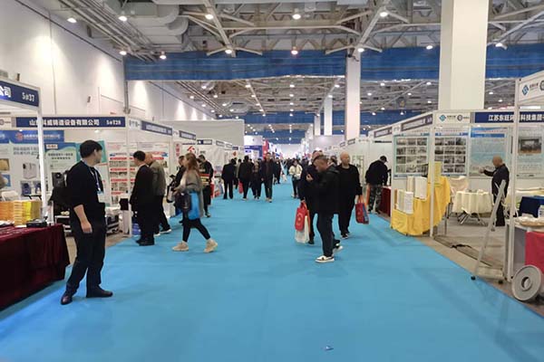 展會(huì)現(xiàn)場(chǎng)